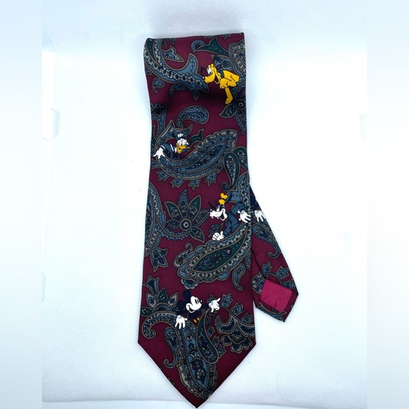 Vintage Walt Disney World Paisley Mickey Mouse Print 100% Silk Men’s Necktie - Picture 2 of 4